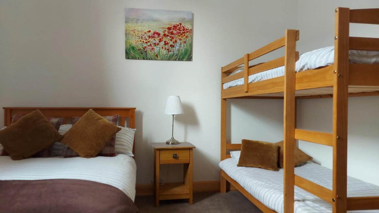 Helmsdale Lodge Hostel - All Rooms En-Suite Εξωτερικό φωτογραφία